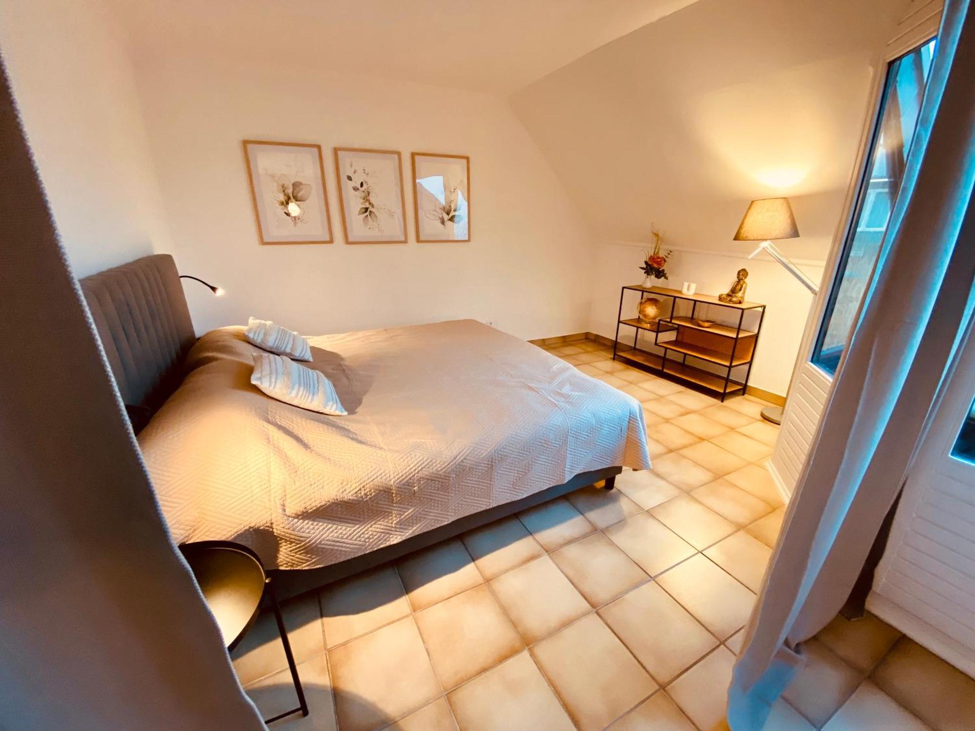 Living With Soul - Appartement Ueber Den Daechern Von Wiesbaden Exterior photo