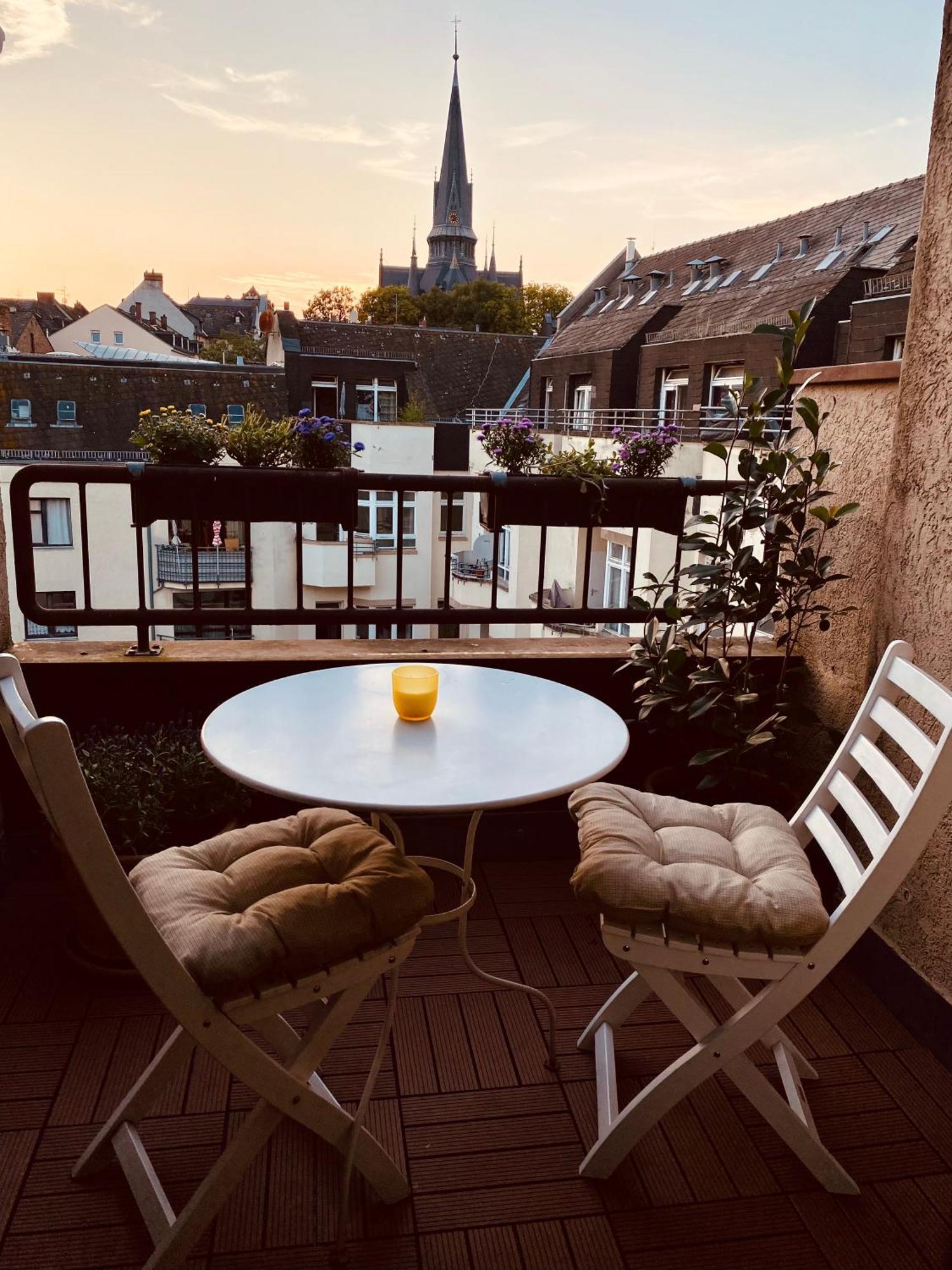 Living With Soul - Appartement Ueber Den Daechern Von Wiesbaden Exterior photo